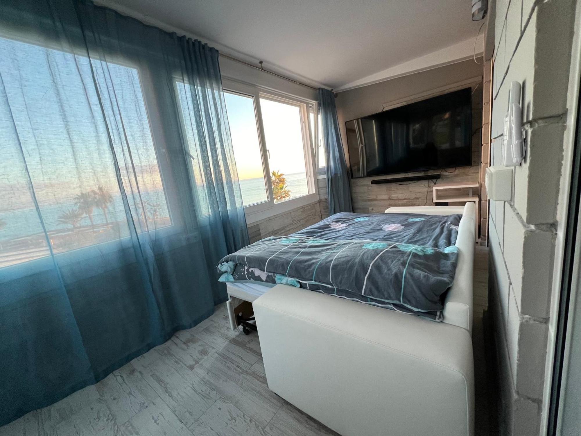 La Mata Apartment On The First Line Of The Sea トレビエハ エクステリア 写真