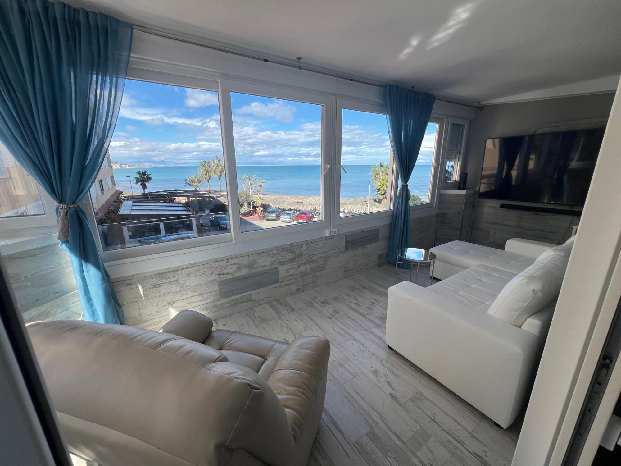 La Mata Apartment On The First Line Of The Sea トレビエハ エクステリア 写真